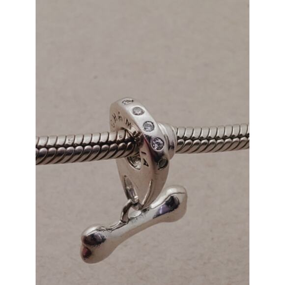 Chamilia 925 Sterling Silver Dog Bone Dangle Charm Authentic - Picture 6 of 6